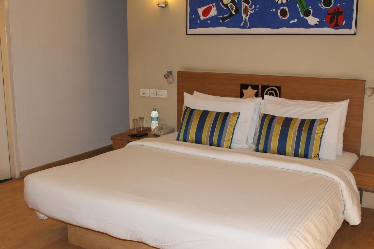 Lemon Tree Hotel, Indore Exterior foto